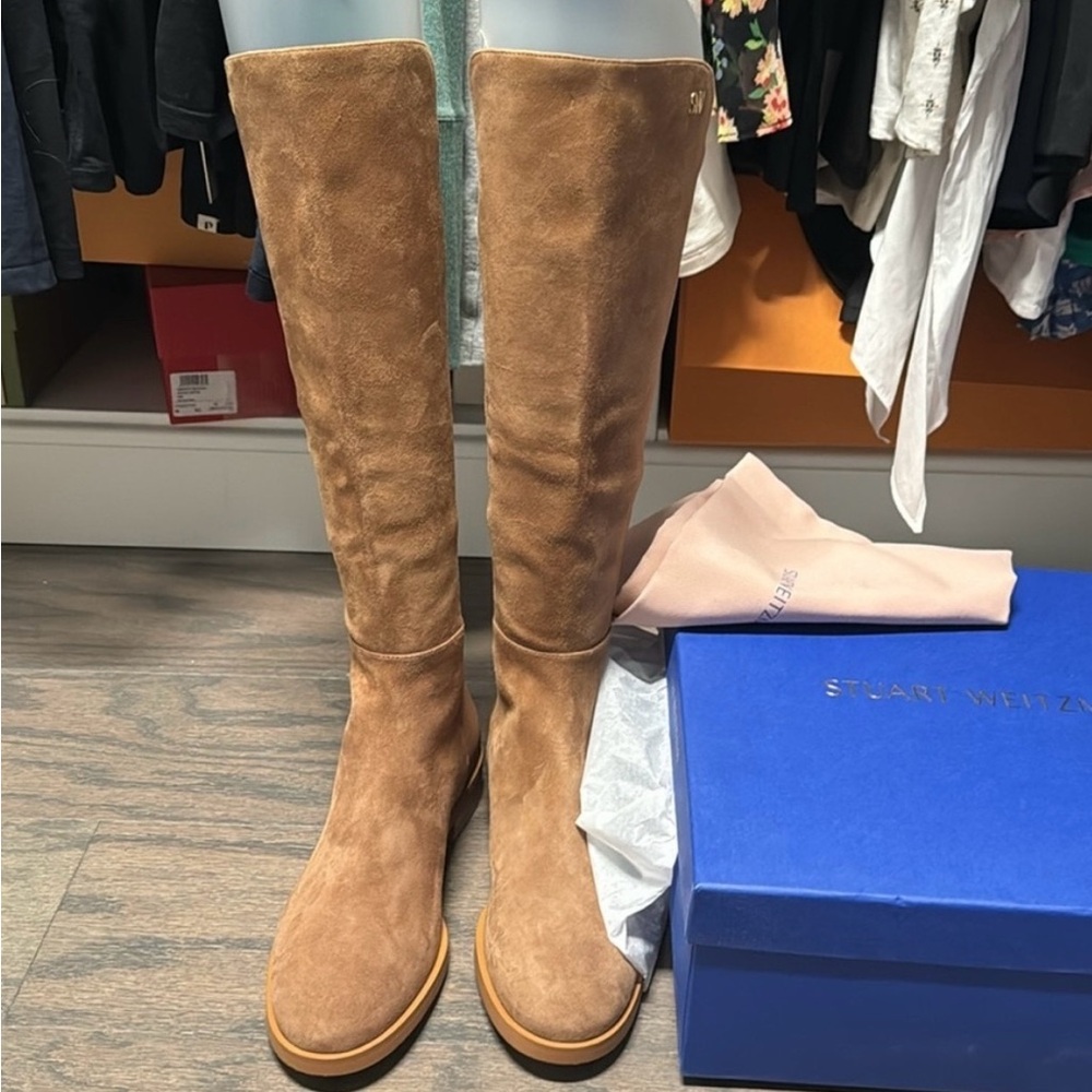 Brand new Stuart weitzman Keegan camel boots size 8